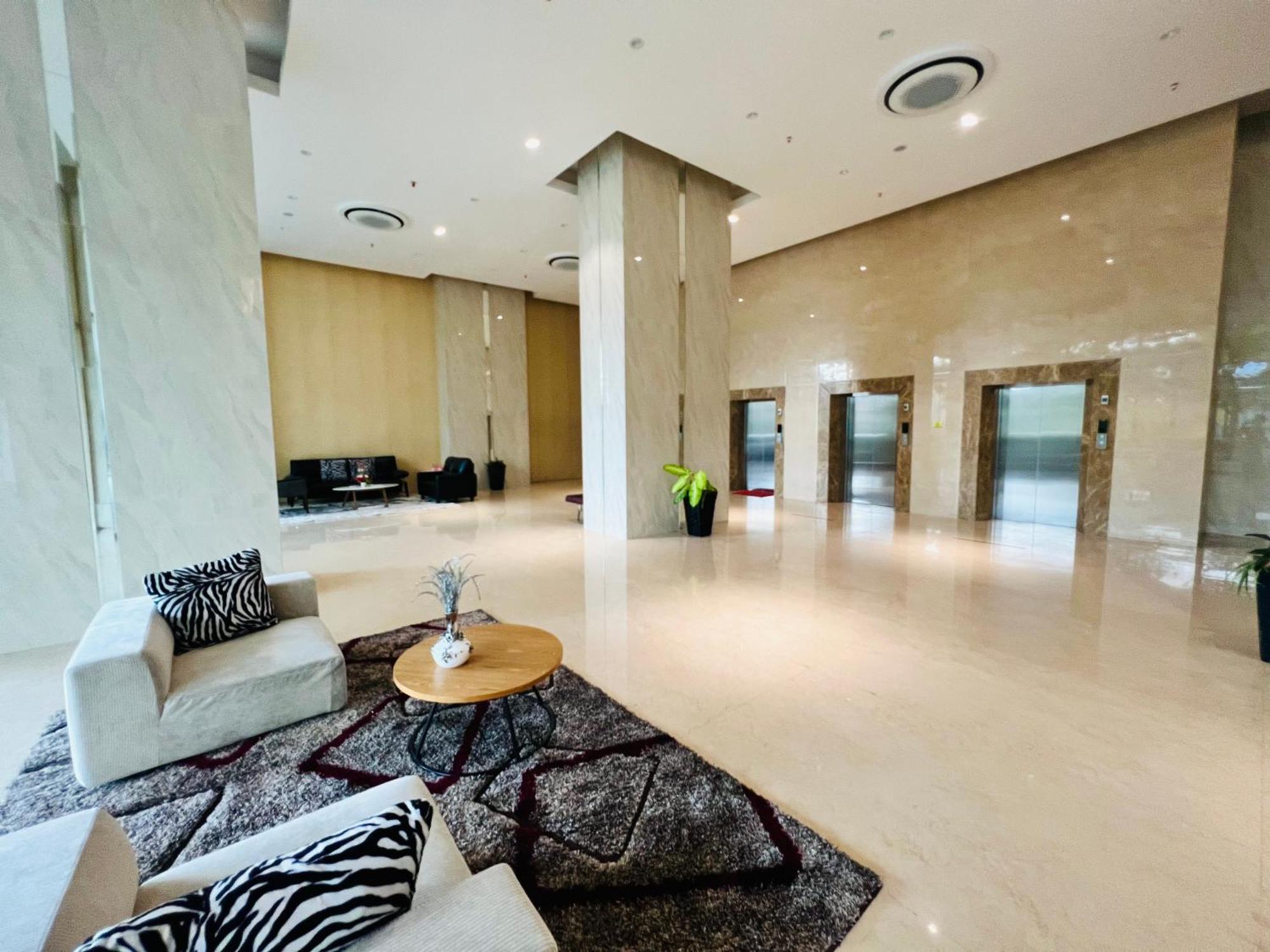 Deluxe Formosa Apartemen *