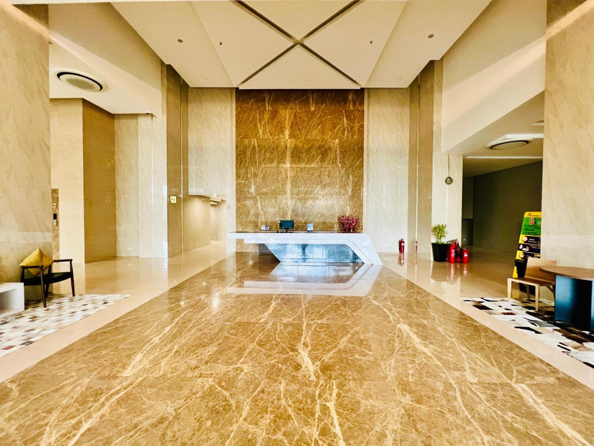 Deluxe Formosa Apartemen